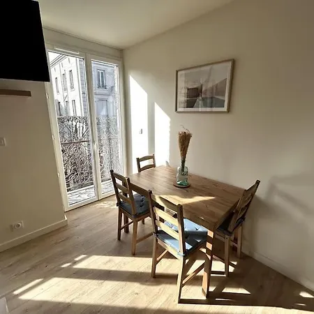 Lumineux En Centre-ville / Proche Gare Apartment